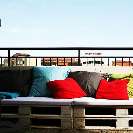 Freddie Next To Mercury * Bratislava