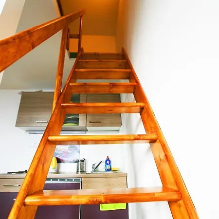 Freddie Next To Mercury *