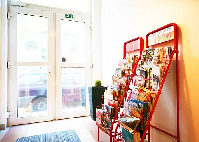 Freddie Next To Mercury * Bratislava