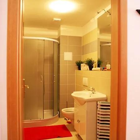 Hostel Freddie Next To Mercury Bratysława